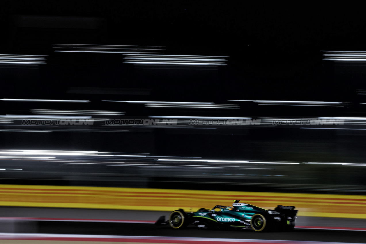 GP QATAR, Fernando Alonso (ESP) Aston Martin F1 Team AMR24.

29.11.2024 Formula 1 World Championship, Rd 23, Qatar Grand Prix, Doha, Qatar, Sprint Qualifiche Day.

- www.xpbimages.com, EMail: requests@xpbimages.com © Copyright: Moy / XPB Images