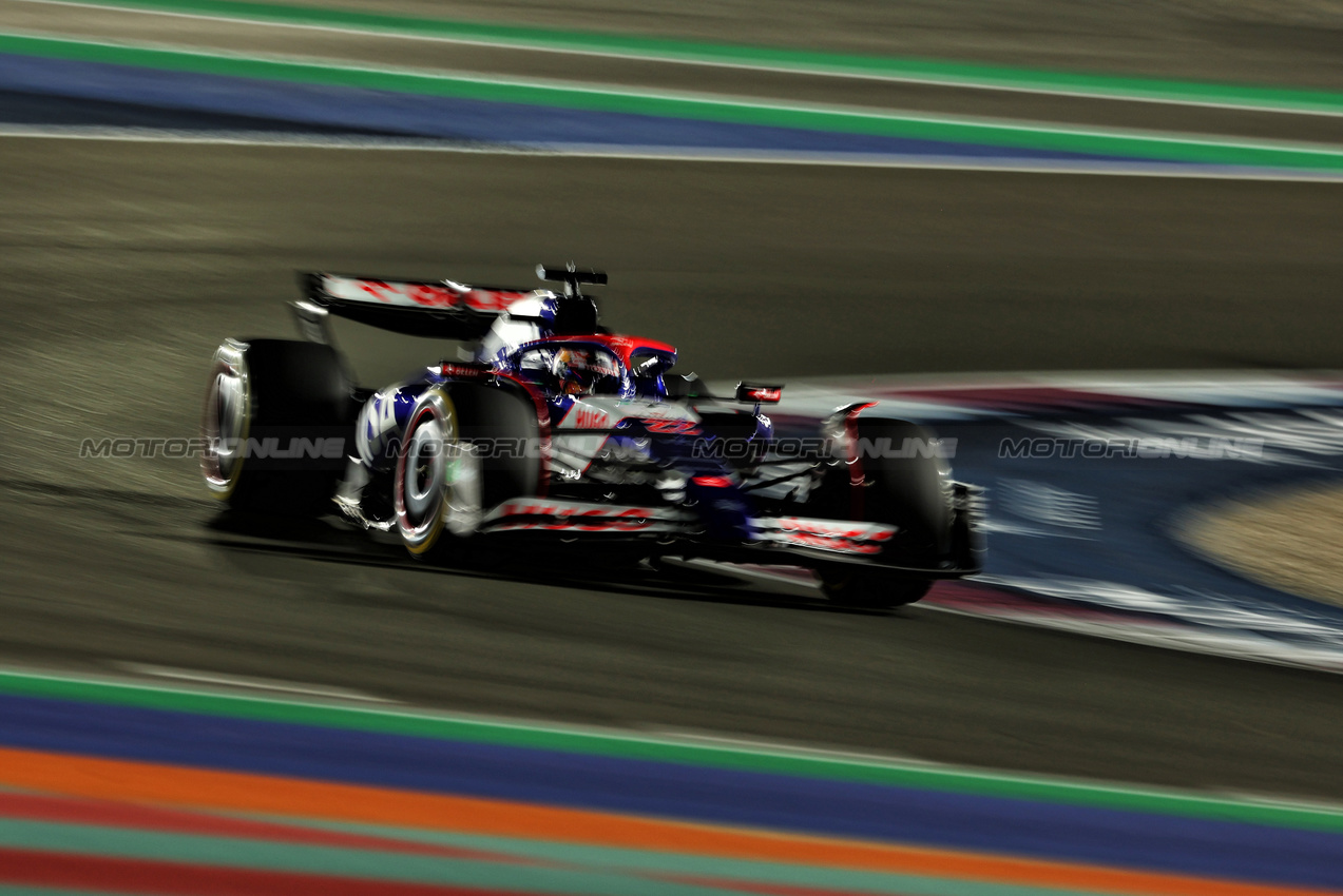 GP QATAR, Yuki Tsunoda (JPN) RB VCARB 01.

29.11.2024 Formula 1 World Championship, Rd 23, Qatar Grand Prix, Doha, Qatar, Sprint Qualifiche Day.

 - www.xpbimages.com, EMail: requests@xpbimages.com © Copyright: Coates / XPB Images