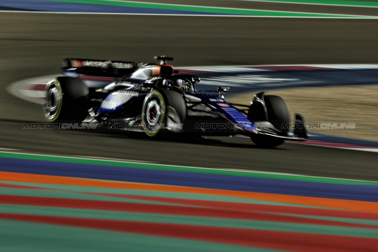 GP QATAR, Alexander Albon (THA) Williams Racing FW46.

29.11.2024 Formula 1 World Championship, Rd 23, Qatar Grand Prix, Doha, Qatar, Sprint Qualifiche Day.

 - www.xpbimages.com, EMail: requests@xpbimages.com © Copyright: Coates / XPB Images