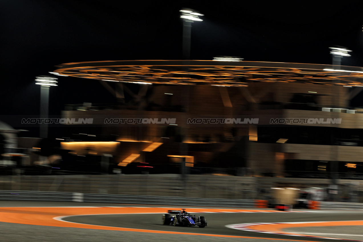 GP QATAR, Alexander Albon (THA) Williams Racing FW46.

29.11.2024 Formula 1 World Championship, Rd 23, Qatar Grand Prix, Doha, Qatar, Sprint Qualifiche Day.

 - www.xpbimages.com, EMail: requests@xpbimages.com © Copyright: Coates / XPB Images