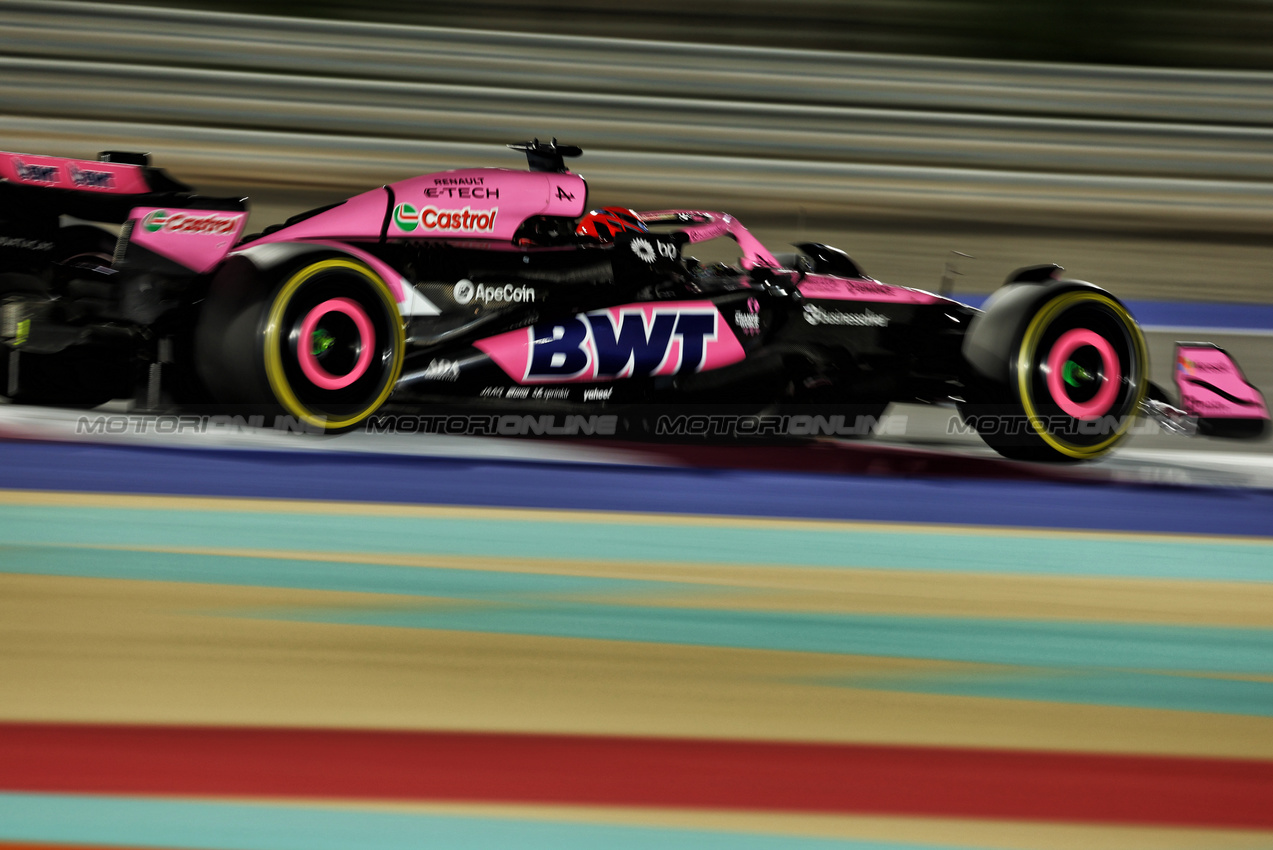 GP QATAR, Esteban Ocon (FRA) Alpine F1 Team A524.

29.11.2024 Formula 1 World Championship, Rd 23, Qatar Grand Prix, Doha, Qatar, Sprint Qualifiche Day.

 - www.xpbimages.com, EMail: requests@xpbimages.com © Copyright: Coates / XPB Images