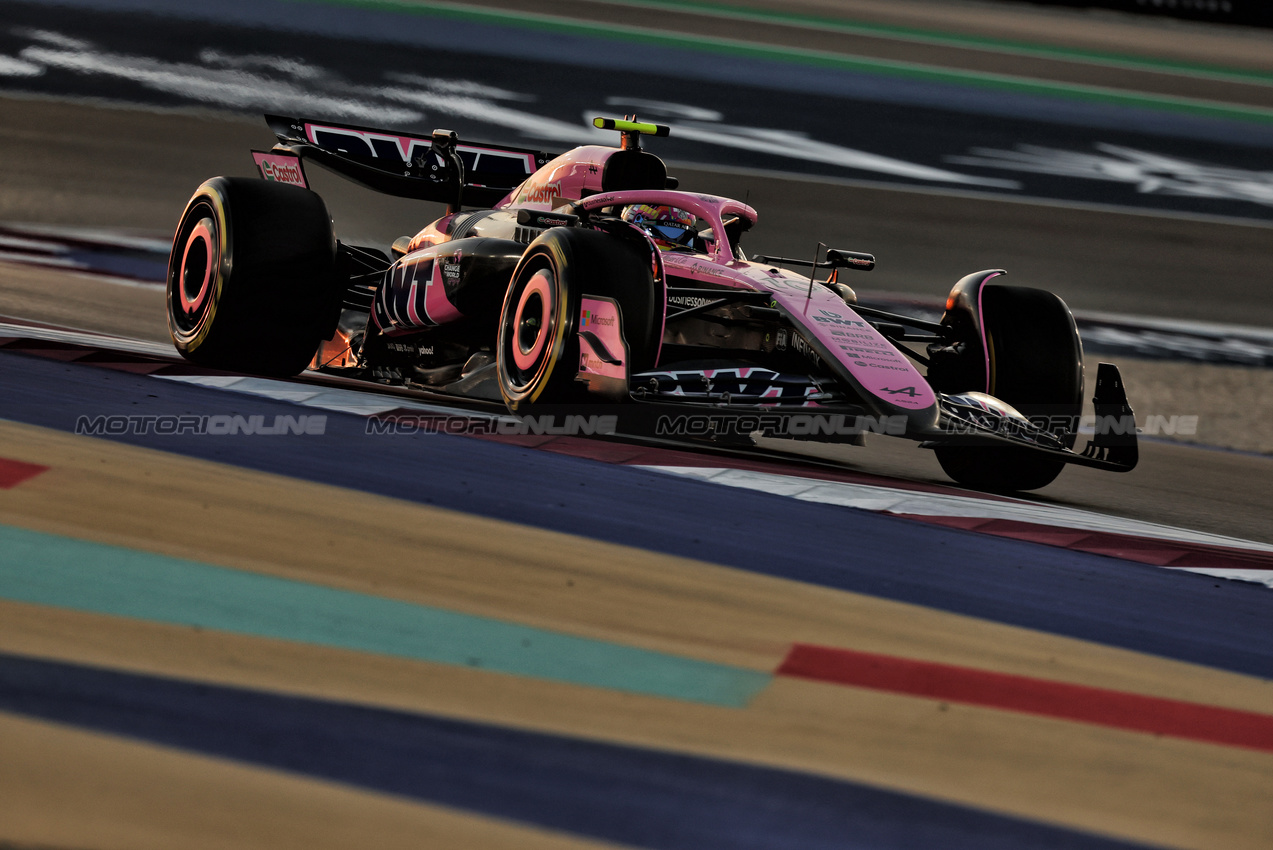 GP QATAR, Pierre Gasly (FRA) Alpine F1 Team A524.

29.11.2024 Formula 1 World Championship, Rd 23, Qatar Grand Prix, Doha, Qatar, Sprint Qualifiche Day.

- www.xpbimages.com, EMail: requests@xpbimages.com © Copyright: Moy / XPB Images