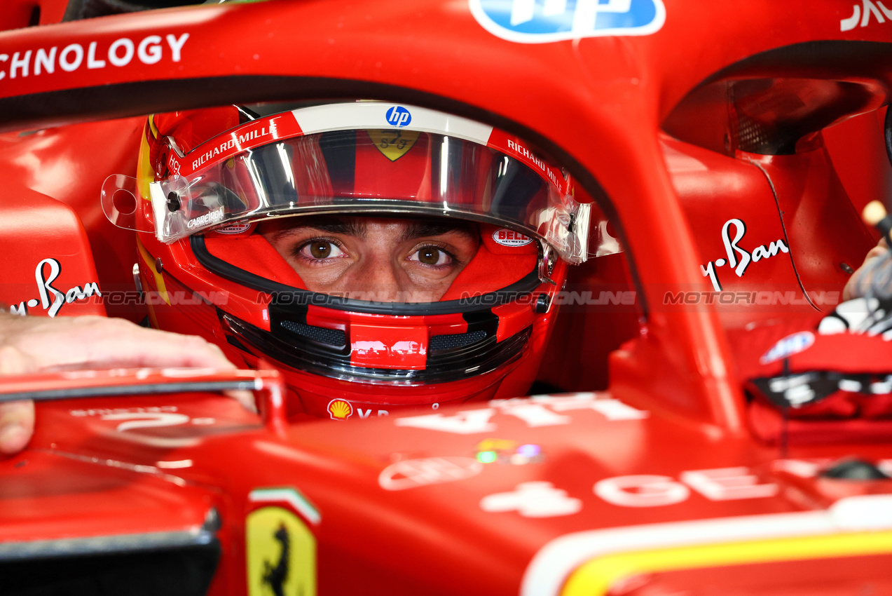 GP QATAR, Carlos Sainz Jr (ESP) Ferrari SF-24.

29.11.2024 Formula 1 World Championship, Rd 23, Qatar Grand Prix, Doha, Qatar, Sprint Qualifiche Day.

- www.xpbimages.com, EMail: requests@xpbimages.com © Copyright: Charniaux / XPB Images