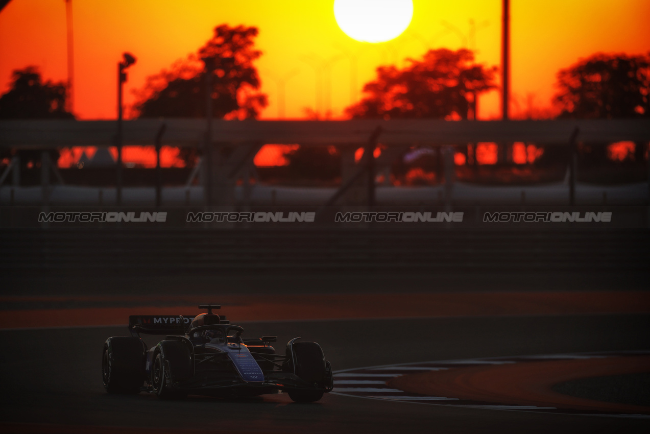 GP QATAR, Alexander Albon (THA) Williams Racing FW46.

29.11.2024 Formula 1 World Championship, Rd 23, Qatar Grand Prix, Doha, Qatar, Sprint Qualifiche Day.

 - www.xpbimages.com, EMail: requests@xpbimages.com © Copyright: Staley / XPB Images