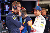 GP QATAR, (L to R): Hugh Bird (GBR) Red Bull Racing Engineer with Sergio Perez (MEX) Red Bull Racing.

29.11.2024 Formula 1 World Championship, Rd 23, Qatar Grand Prix, Doha, Qatar, Sprint Qualifiche Day.

- www.xpbimages.com, EMail: requests@xpbimages.com © Copyright: Charniaux / XPB Images