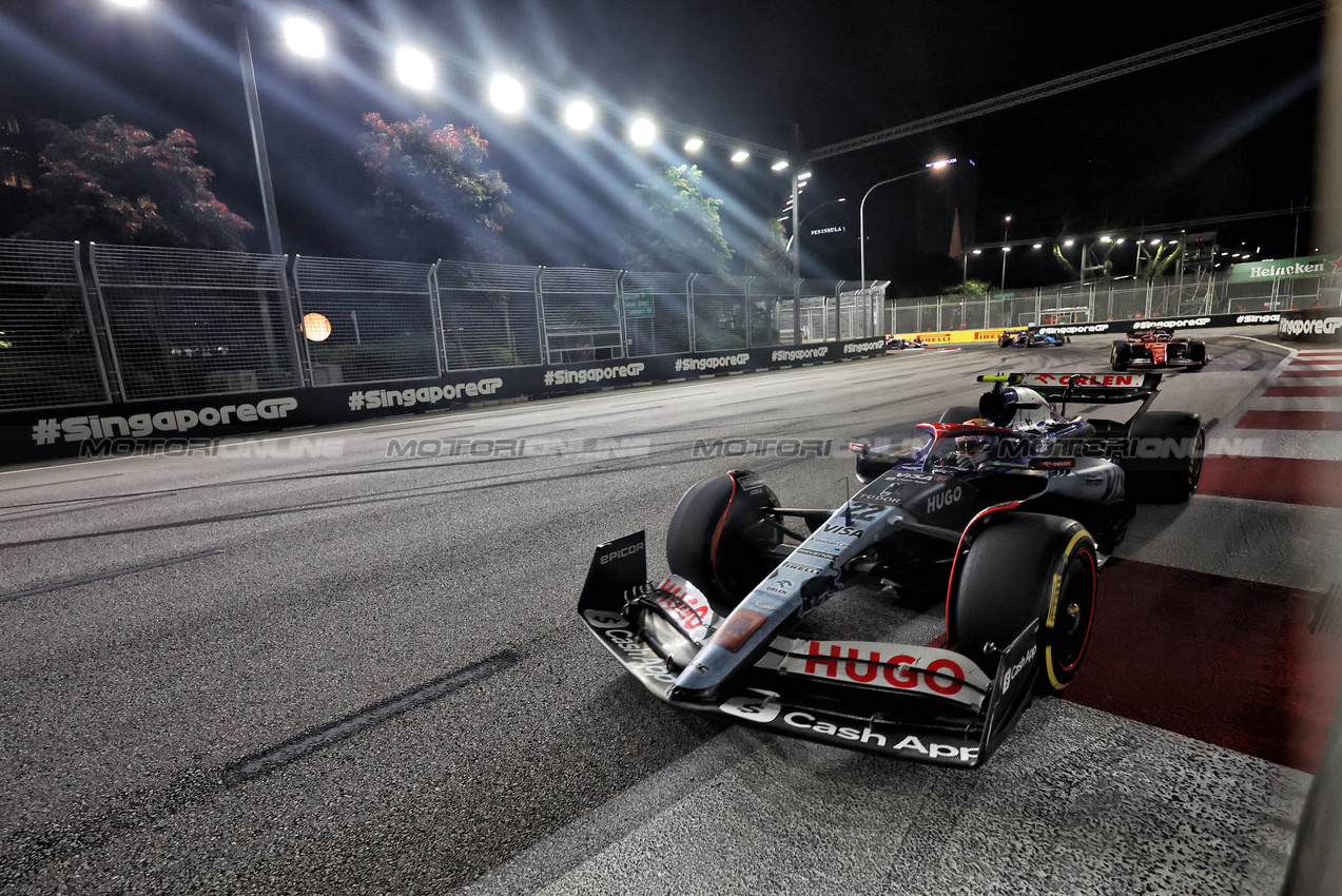 GP SINGAPORE, Yuki Tsunoda (JPN) RB VCARB 01.

22.09.2024. Formula 1 World Championship, Rd 18, Singapore Grand Prix, Marina Bay Street Circuit, Singapore, Gara Day.

- www.xpbimages.com, EMail: requests@xpbimages.com © Copyright: Bearne / XPB Images