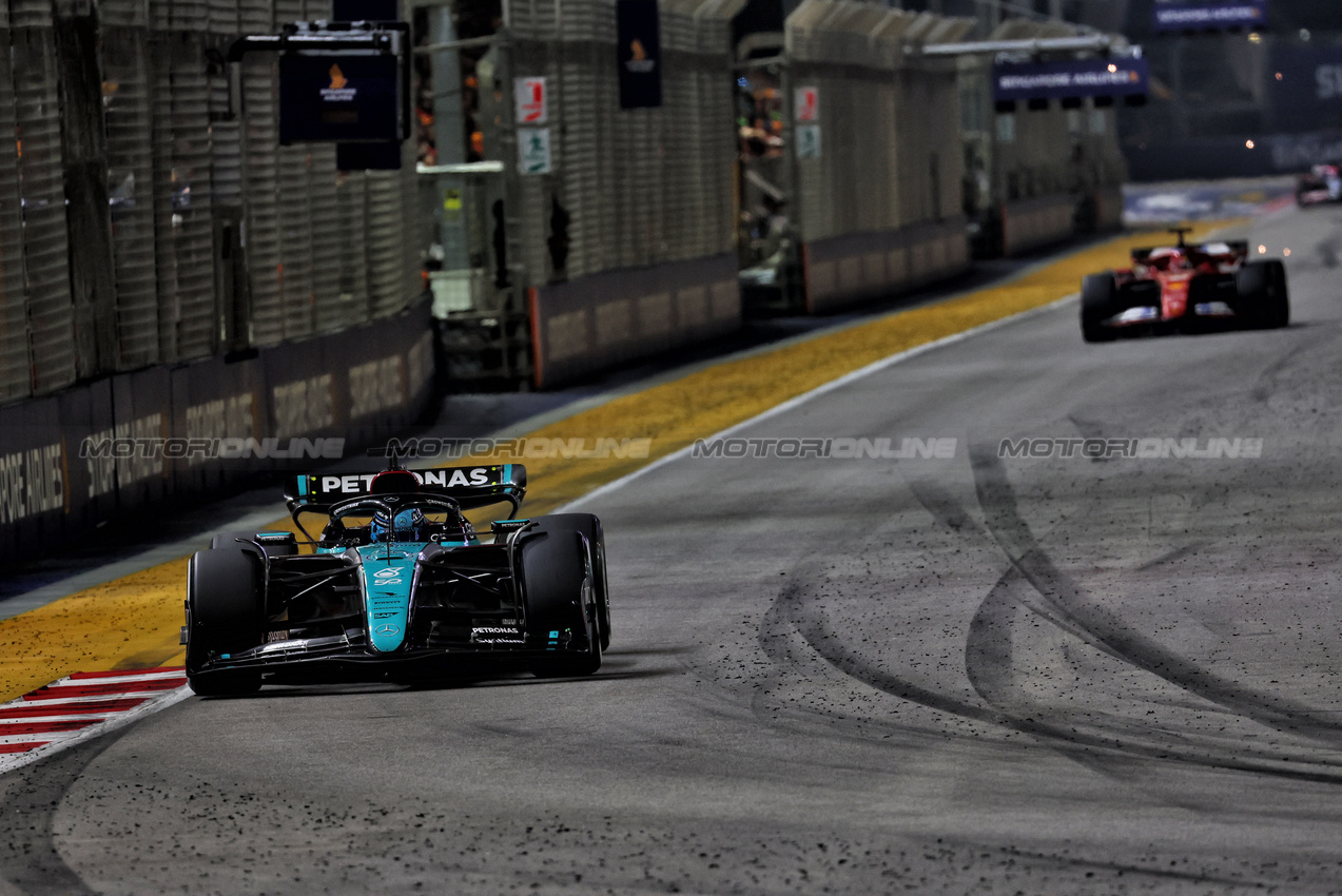 GP SINGAPORE, George Russell (GBR) Mercedes AMG F1 W15.

22.09.2024. Formula 1 World Championship, Rd 18, Singapore Grand Prix, Marina Bay Street Circuit, Singapore, Gara Day.

 - www.xpbimages.com, EMail: requests@xpbimages.com © Copyright: Coates / XPB Images