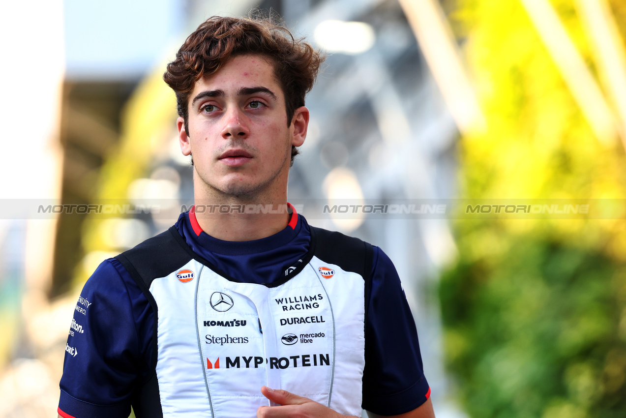 GP SINGAPORE, Franco Colapinto (ARG) Williams Racing.

22.09.2024. Formula 1 World Championship, Rd 18, Singapore Grand Prix, Marina Bay Street Circuit, Singapore, Gara Day.

 - www.xpbimages.com, EMail: requests@xpbimages.com © Copyright: Coates / XPB Images