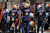 GP SINGAPORE, Williams Racing makes a pit stop.

22.09.2024. Formula 1 World Championship, Rd 18, Singapore Grand Prix, Marina Bay Street Circuit, Singapore, Gara Day.

- www.xpbimages.com, EMail: requests@xpbimages.com © Copyright: Bearne / XPB Images