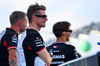 GP SINGAPORE, Nico Hulkenberg (GER) Haas F1 Team on the drivers' parade.

22.09.2024. Formula 1 World Championship, Rd 18, Singapore Grand Prix, Marina Bay Street Circuit, Singapore, Gara Day.

- www.xpbimages.com, EMail: requests@xpbimages.com © Copyright: Batchelor / XPB Images