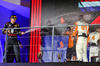 GP SINGAPORE, Max Verstappen (NLD) Red Bull Racing celebrates his second position on the podium with Oscar Piastri (AUS) McLaren e Lando Norris (GBR) McLaren.

22.09.2024. Formula 1 World Championship, Rd 18, Singapore Grand Prix, Marina Bay Street Circuit, Singapore, Gara Day.

- www.xpbimages.com, EMail: requests@xpbimages.com © Copyright: Batchelor / XPB Images