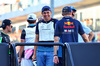 GP SINGAPORE, Alexander Albon (THA) Williams Racing with Max Verstappen (NLD) Red Bull Racing e Daniel Ricciardo (AUS) RB on the drivers' parade.

22.09.2024. Formula 1 World Championship, Rd 18, Singapore Grand Prix, Marina Bay Street Circuit, Singapore, Gara Day.

- www.xpbimages.com, EMail: requests@xpbimages.com © Copyright: Batchelor / XPB Images