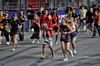 GP SINGAPORE, Circuit Atmosfera - fans on the circuit at the podium.

22.09.2024. Formula 1 World Championship, Rd 18, Singapore Grand Prix, Marina Bay Street Circuit, Singapore, Gara Day.

- www.xpbimages.com, EMail: requests@xpbimages.com © Copyright: Moy / XPB Images