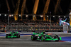 GP SINGAPORE, Zhou Guanyu (CHN) Sauber C44.

22.09.2024. Formula 1 World Championship, Rd 18, Singapore Grand Prix, Marina Bay Street Circuit, Singapore, Gara Day.

 - www.xpbimages.com, EMail: requests@xpbimages.com © Copyright: Coates / XPB Images