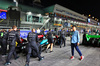 GP SINGAPORE, George Russell (GBR) Mercedes AMG F1 W15 on the grid.

22.09.2024. Formula 1 World Championship, Rd 18, Singapore Grand Prix, Marina Bay Street Circuit, Singapore, Gara Day.

- www.xpbimages.com, EMail: requests@xpbimages.com © Copyright: Batchelor / XPB Images