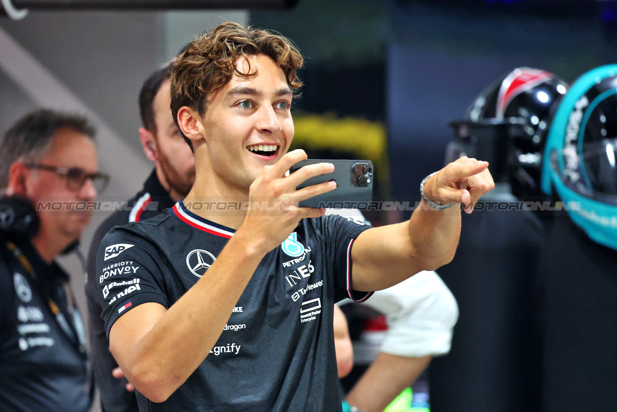 GP SINGAPORE, George Russell (GBR) Mercedes AMG F1.

19.09.2024. Formula 1 World Championship, Rd 18, Singapore Grand Prix, Marina Bay Street Circuit, Singapore, Preparation Day.

- www.xpbimages.com, EMail: requests@xpbimages.com © Copyright: Batchelor / XPB Images