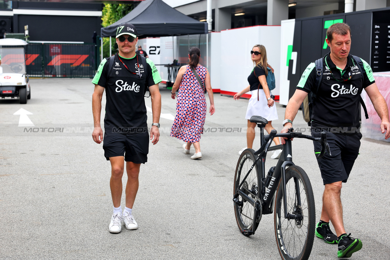 GP SINGAPORE, Valtteri Bottas (FIN) Sauber.

19.09.2024. Formula 1 World Championship, Rd 18, Singapore Grand Prix, Marina Bay Street Circuit, Singapore, Preparation Day.

- www.xpbimages.com, EMail: requests@xpbimages.com © Copyright: Bearne / XPB Images