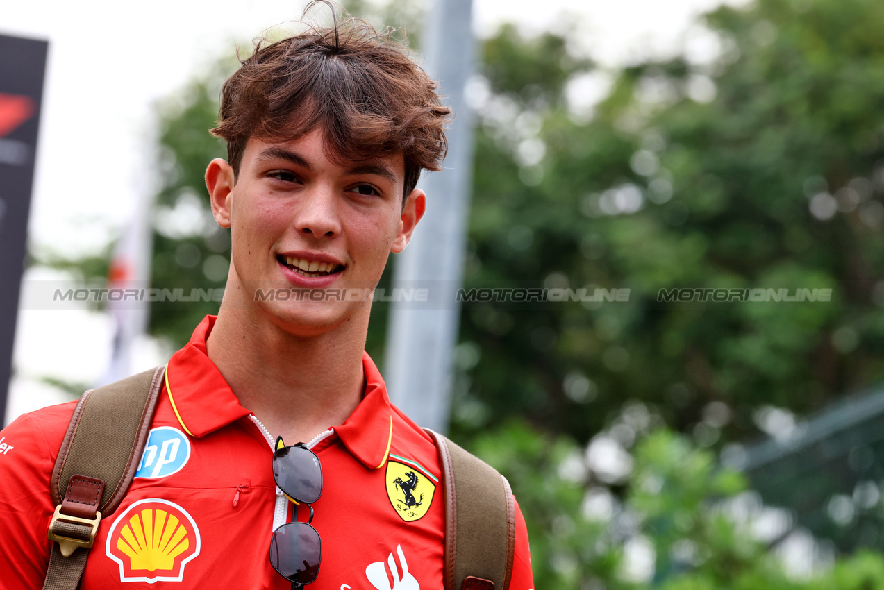GP SINGAPORE, Oliver Bearman (GBR) Ferrari Reserve Driver.

19.09.2024. Formula 1 World Championship, Rd 18, Singapore Grand Prix, Marina Bay Street Circuit, Singapore, Preparation Day.

 - www.xpbimages.com, EMail: requests@xpbimages.com © Copyright: Coates / XPB Images
