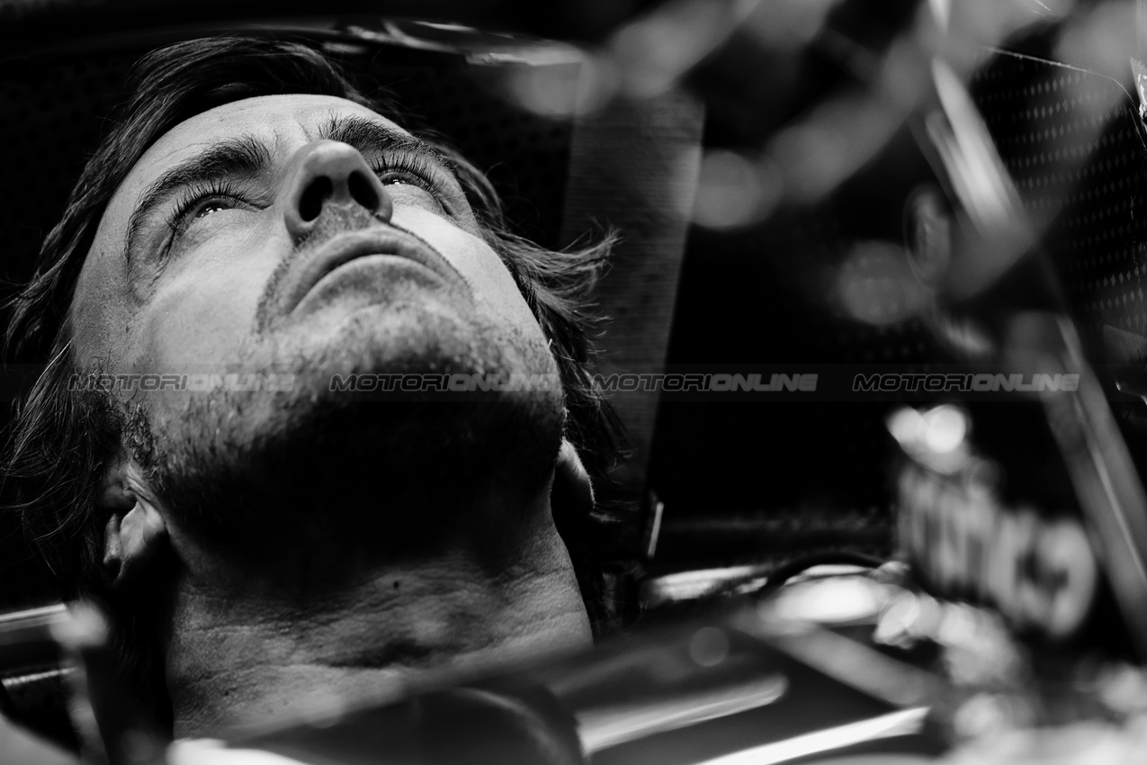 GP SINGAPORE, Fernando Alonso (ESP) Aston Martin F1 Team AMR24.

19.09.2024. Formula 1 World Championship, Rd 18, Singapore Grand Prix, Marina Bay Street Circuit, Singapore, Preparation Day.

 - www.xpbimages.com, EMail: requests@xpbimages.com © Copyright: Coates / XPB Images