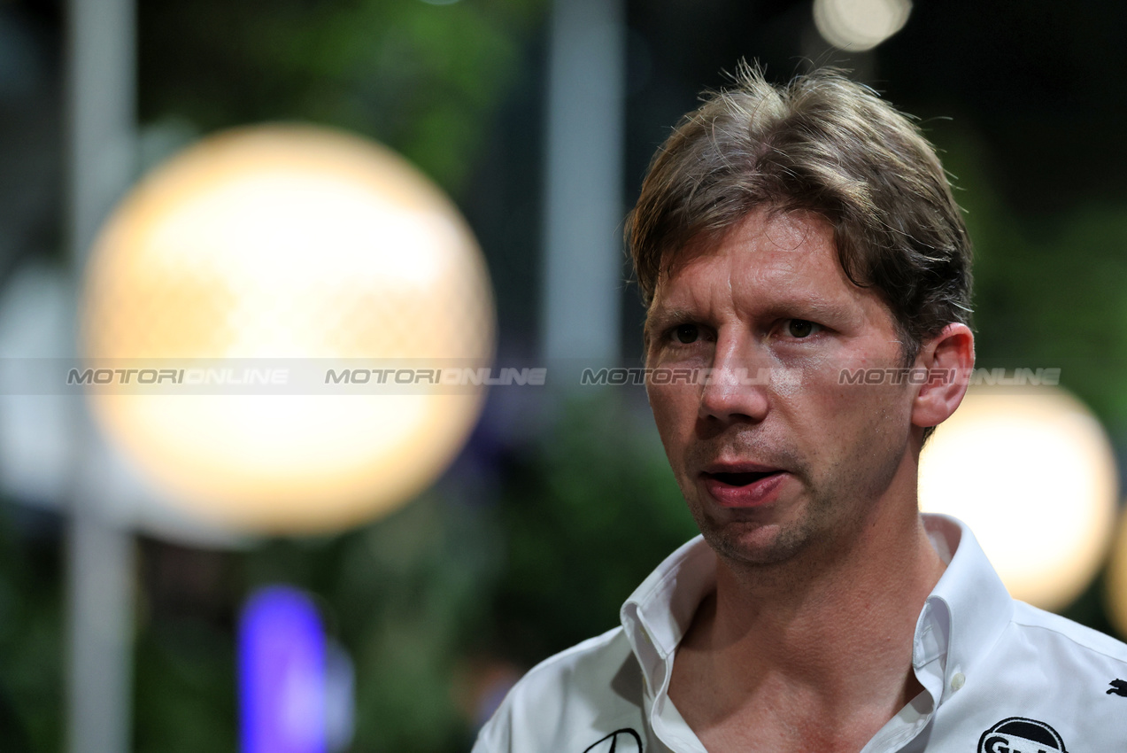 GP SINGAPORE, James Vowles (GBR) Williams Racing Team Principal.

19.09.2024. Formula 1 World Championship, Rd 18, Singapore Grand Prix, Marina Bay Street Circuit, Singapore, Preparation Day.

- www.xpbimages.com, EMail: requests@xpbimages.com © Copyright: Rew / XPB Images