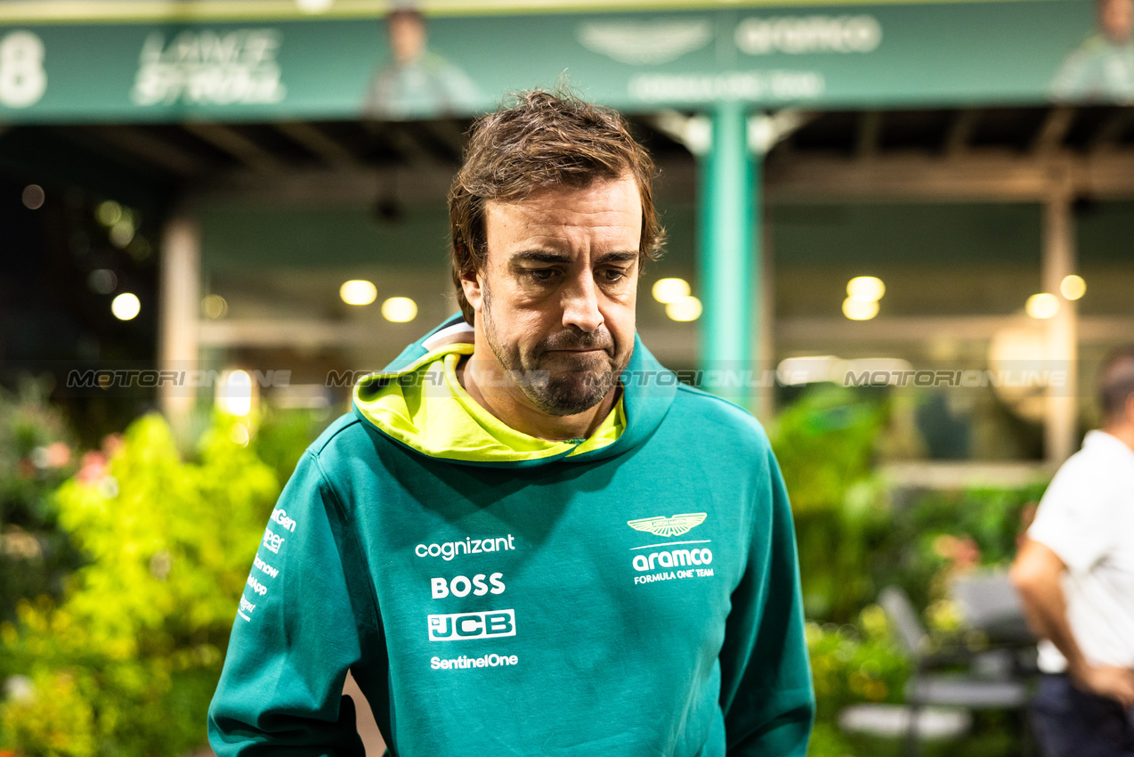 GP SINGAPORE, Fernando Alonso (ESP) Aston Martin F1 Team.

19.09.2024. Formula 1 World Championship, Rd 18, Singapore Grand Prix, Marina Bay Street Circuit, Singapore, Preparation Day.

- www.xpbimages.com, EMail: requests@xpbimages.com © Copyright: Bearne / XPB Images