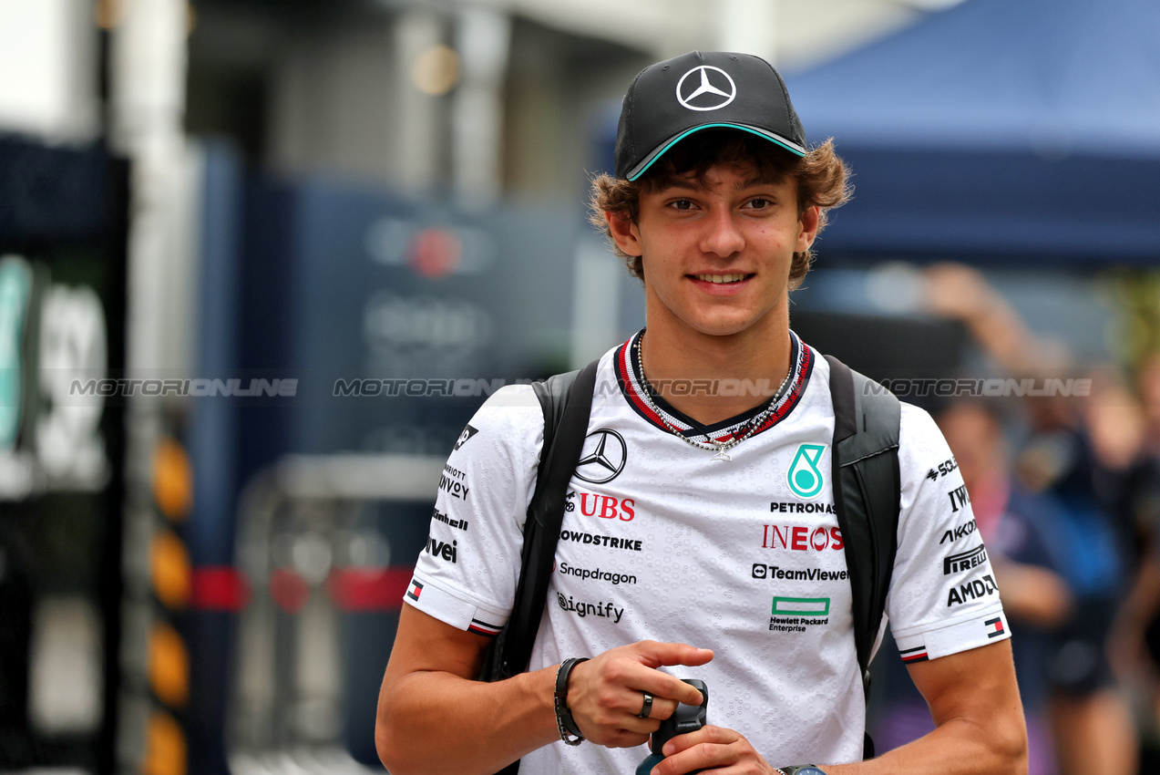 GP SINGAPORE, Andrea Kimi Antonelli (ITA) Mercedes AMG F1 Junior Driver.

19.09.2024. Formula 1 World Championship, Rd 18, Singapore Grand Prix, Marina Bay Street Circuit, Singapore, Preparation Day.

- www.xpbimages.com, EMail: requests@xpbimages.com © Copyright: Moy / XPB Images