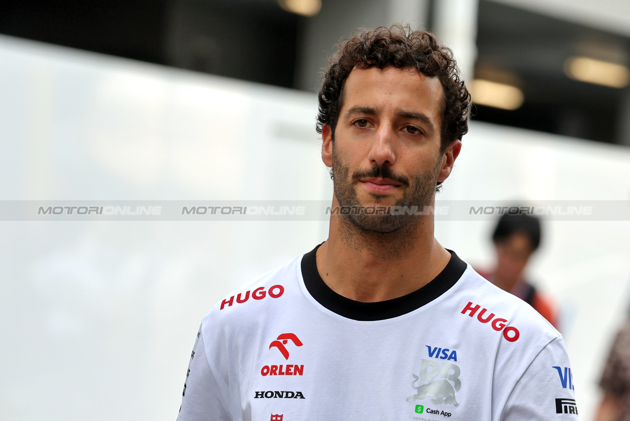 GP SINGAPORE, Daniel Ricciardo (AUS) RB.

19.09.2024. Formula 1 World Championship, Rd 18, Singapore Grand Prix, Marina Bay Street Circuit, Singapore, Preparation Day.

- www.xpbimages.com, EMail: requests@xpbimages.com © Copyright: Moy / XPB Images