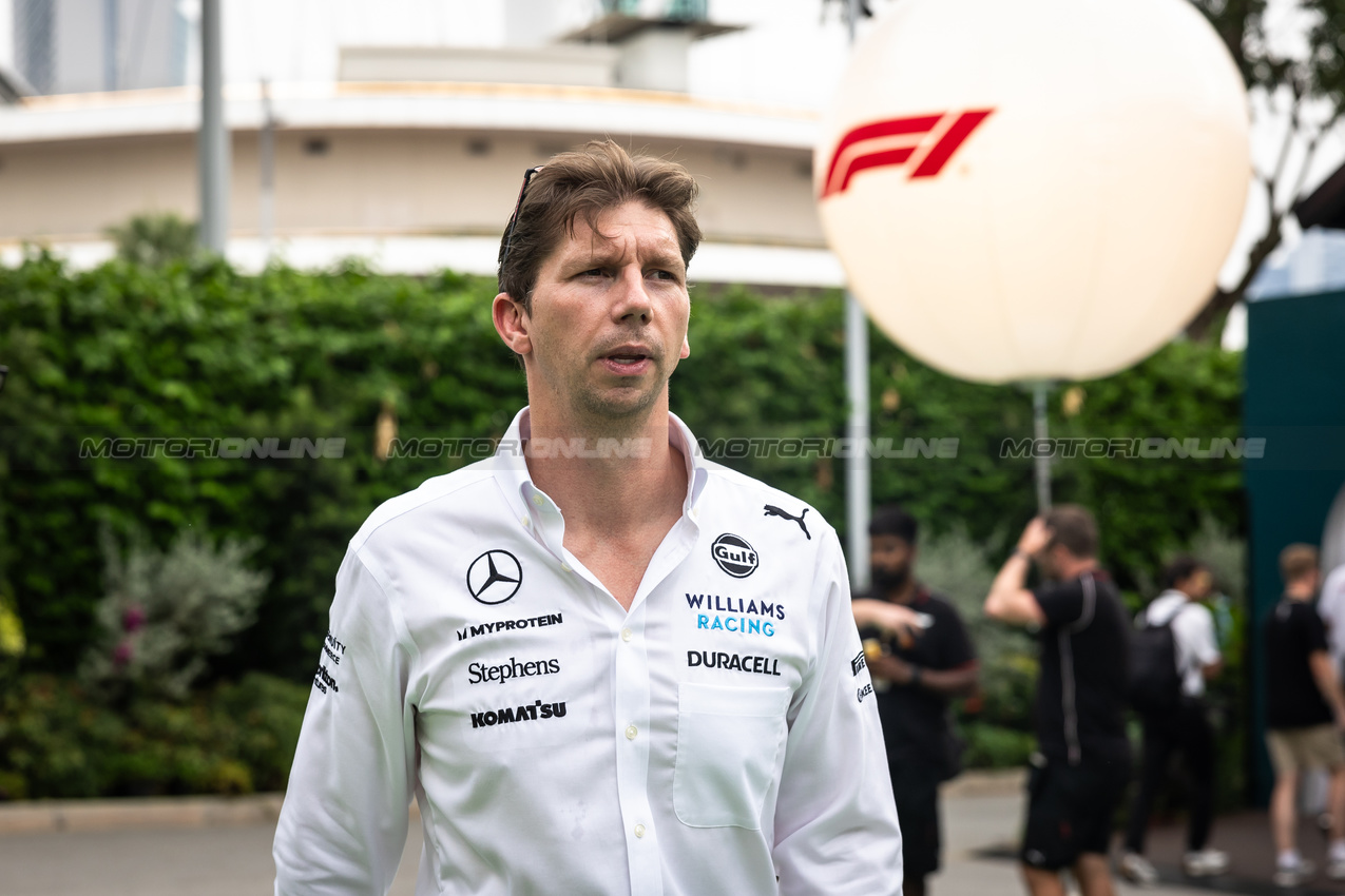 GP SINGAPORE, James Vowles (GBR) Williams Racing Team Principal.

19.09.2024. Formula 1 World Championship, Rd 18, Singapore Grand Prix, Marina Bay Street Circuit, Singapore, Preparation Day.

- www.xpbimages.com, EMail: requests@xpbimages.com © Copyright: Bearne / XPB Images
