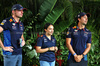GP SINGAPORE, (L to R): Max Verstappen (NLD) Red Bull Racing with Hamda Al Qubaisi (UAE) MP Motorsport F1 Academy Driver; e Sergio Perez (MEX) Red Bull Racing.

19.09.2024. Formula 1 World Championship, Rd 18, Singapore Grand Prix, Marina Bay Street Circuit, Singapore, Preparation Day.

- www.xpbimages.com, EMail: requests@xpbimages.com © Copyright: Moy / XPB Images