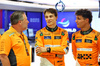 GP SINGAPORE, (L to R): Oscar Piastri (AUS) McLaren e Lando Norris (GBR) McLaren.

19.09.2024. Formula 1 World Championship, Rd 18, Singapore Grand Prix, Marina Bay Street Circuit, Singapore, Preparation Day.

- www.xpbimages.com, EMail: requests@xpbimages.com © Copyright: Batchelor / XPB Images