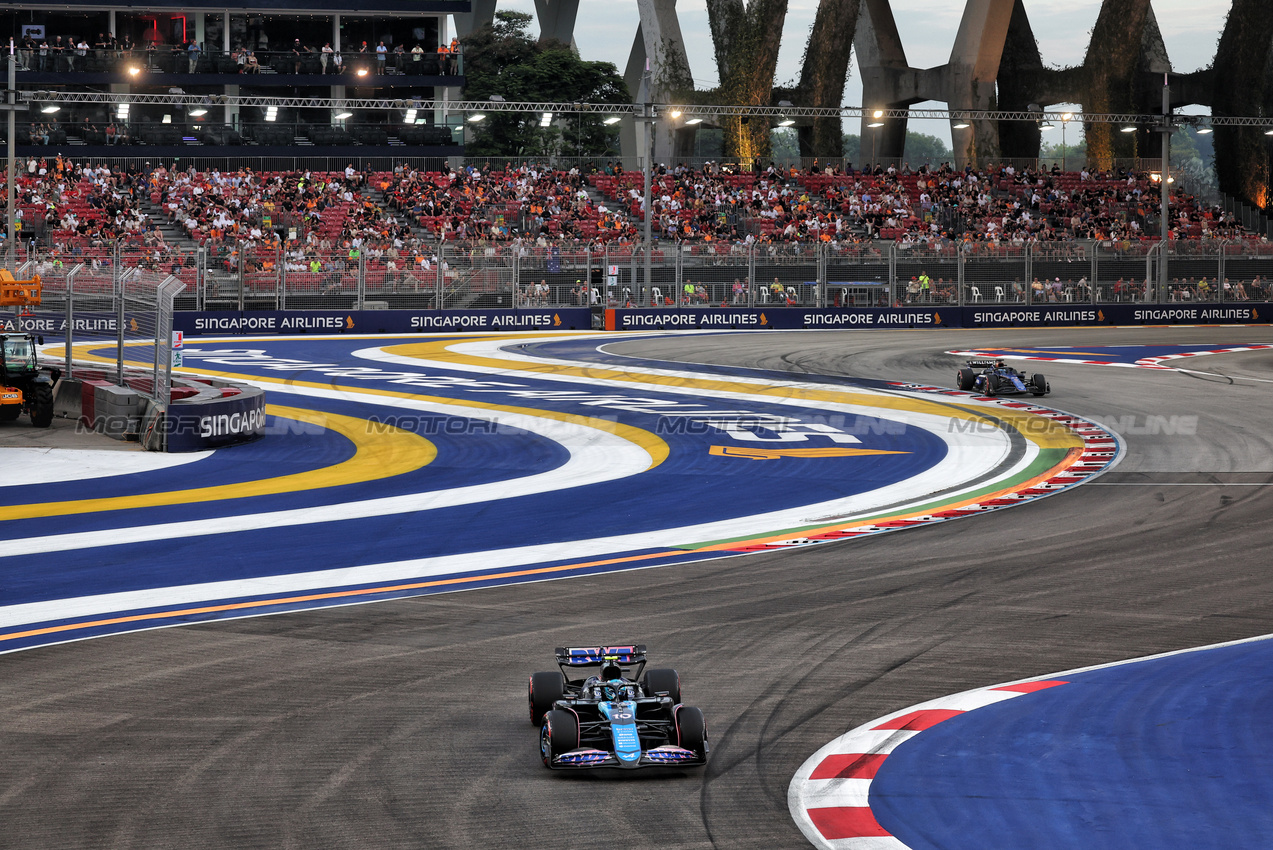 GP SINGAPORE, Pierre Gasly (FRA) Alpine F1 Team A524.

21.09.2024. Formula 1 World Championship, Rd 18, Singapore Grand Prix, Marina Bay Street Circuit, Singapore, Qualifiche Day.

- www.xpbimages.com, EMail: requests@xpbimages.com © Copyright: Moy / XPB Images