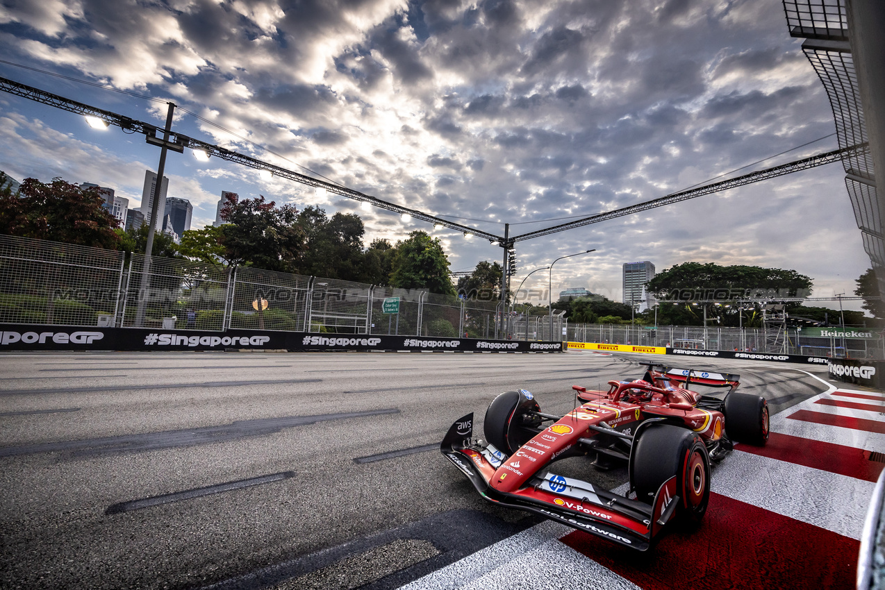 GP SINGAPORE, Charles Leclerc (MON) Ferrari SF-24.

21.09.2024. Formula 1 World Championship, Rd 18, Singapore Grand Prix, Marina Bay Street Circuit, Singapore, Qualifiche Day.

- www.xpbimages.com, EMail: requests@xpbimages.com © Copyright: Bearne / XPB Images