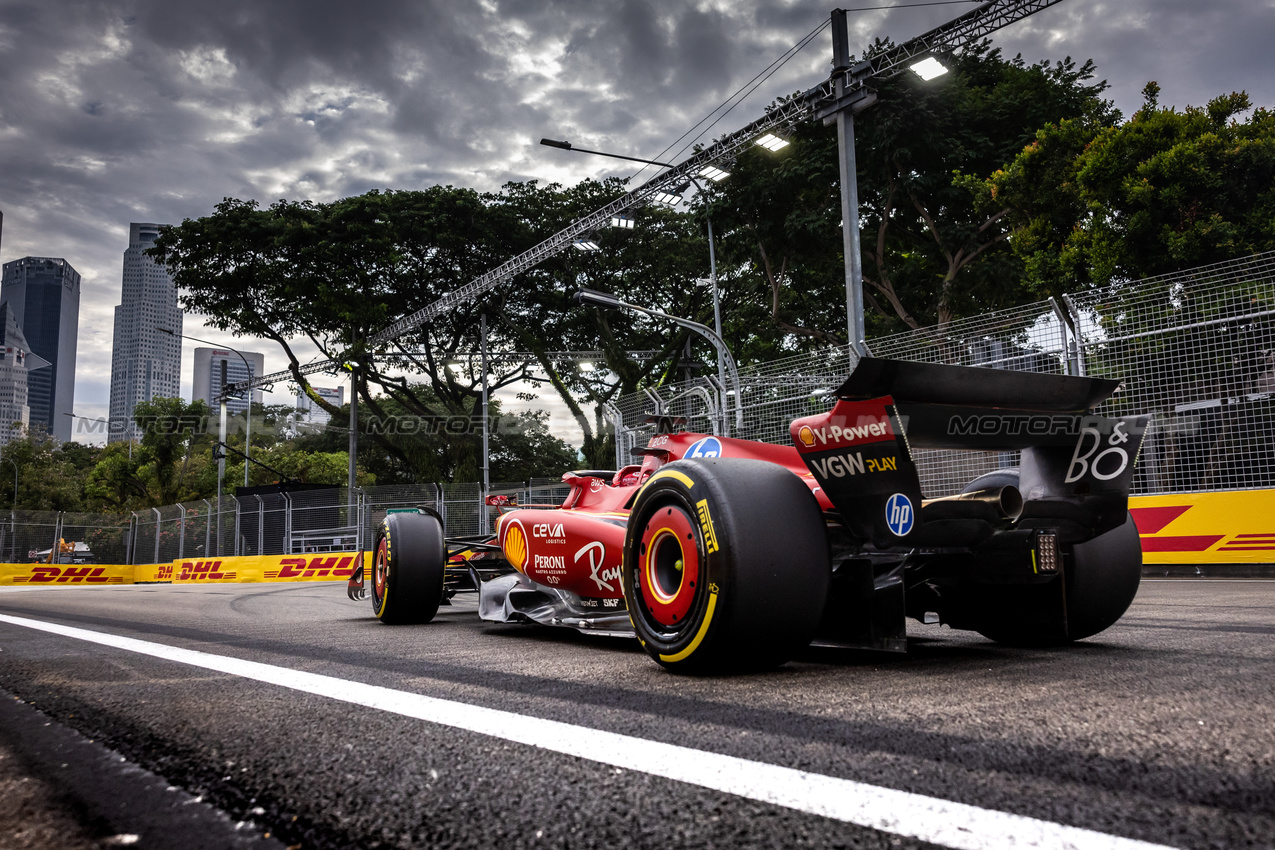 GP SINGAPORE, Charles Leclerc (MON) Ferrari SF-24.

21.09.2024. Formula 1 World Championship, Rd 18, Singapore Grand Prix, Marina Bay Street Circuit, Singapore, Qualifiche Day.

- www.xpbimages.com, EMail: requests@xpbimages.com © Copyright: Bearne / XPB Images