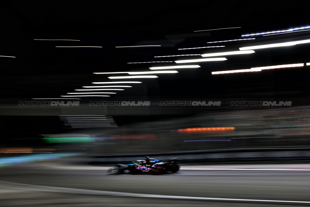 GP SINGAPORE, Esteban Ocon (FRA) Alpine F1 Team A524.

21.09.2024. Formula 1 World Championship, Rd 18, Singapore Grand Prix, Marina Bay Street Circuit, Singapore, Qualifiche Day.

- www.xpbimages.com, EMail: requests@xpbimages.com © Copyright: Charniaux / XPB Images