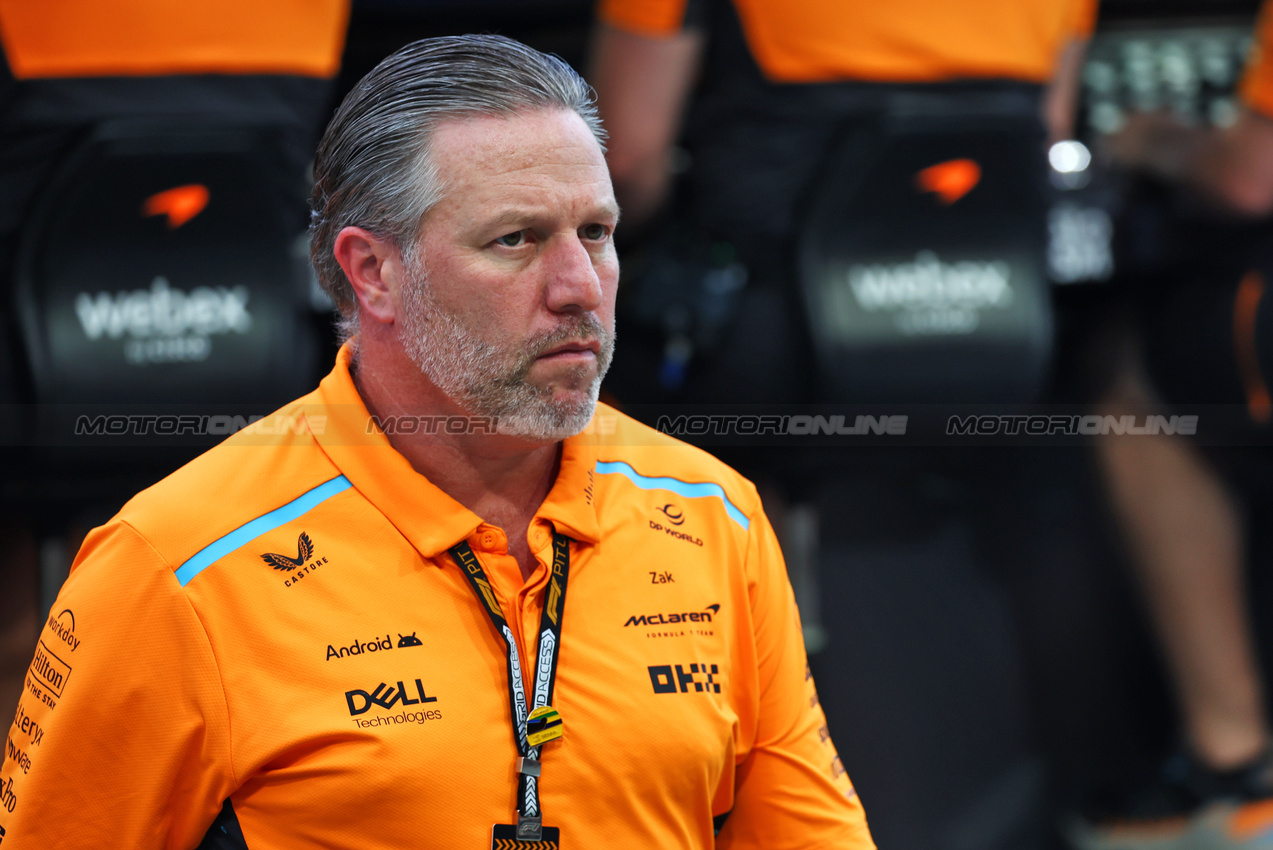 GP SINGAPORE, Zak Brown (USA) McLaren Executive Director.

21.09.2024. Formula 1 World Championship, Rd 18, Singapore Grand Prix, Marina Bay Street Circuit, Singapore, Qualifiche Day.

- www.xpbimages.com, EMail: requests@xpbimages.com © Copyright: Batchelor / XPB Images