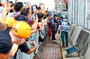 GP SINGAPORE, The lizard that stopped the third practice session escapes the circuit.

21.09.2024. Formula 1 World Championship, Rd 18, Singapore Grand Prix, Marina Bay Street Circuit, Singapore, Qualifiche Day.

 - www.xpbimages.com, EMail: requests@xpbimages.com © Copyright: Coates / XPB Images