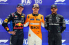 GP SINGAPORE, The qualifying top three in parc ferme (L to R): Max Verstappen (NLD) Red Bull Racing, second; Lando Norris (GBR) McLaren, pole position; Lewis Hamilton (GBR) Mercedes AMG F1, third.

21.09.2024. Formula 1 World Championship, Rd 18, Singapore Grand Prix, Marina Bay Street Circuit, Singapore, Qualifiche Day.

- www.xpbimages.com, EMail: requests@xpbimages.com © Copyright: Batchelor / XPB Images