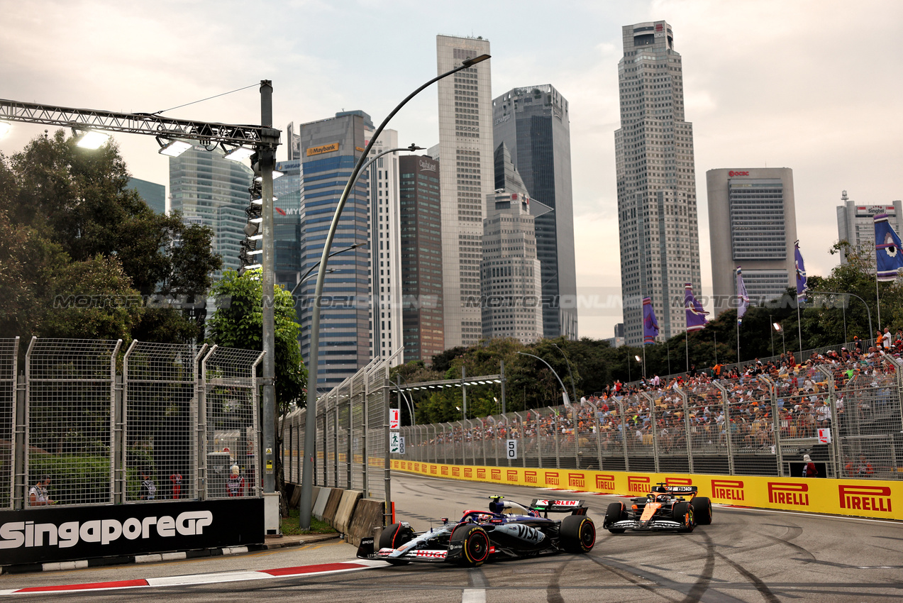 GP SINGAPORE, Yuki Tsunoda (JPN) RB VCARB 01.

20.09.2024. Formula 1 World Championship, Rd 18, Singapore Grand Prix, Marina Bay Street Circuit, Singapore, Practice Day.

 - www.xpbimages.com, EMail: requests@xpbimages.com © Copyright: Coates / XPB Images