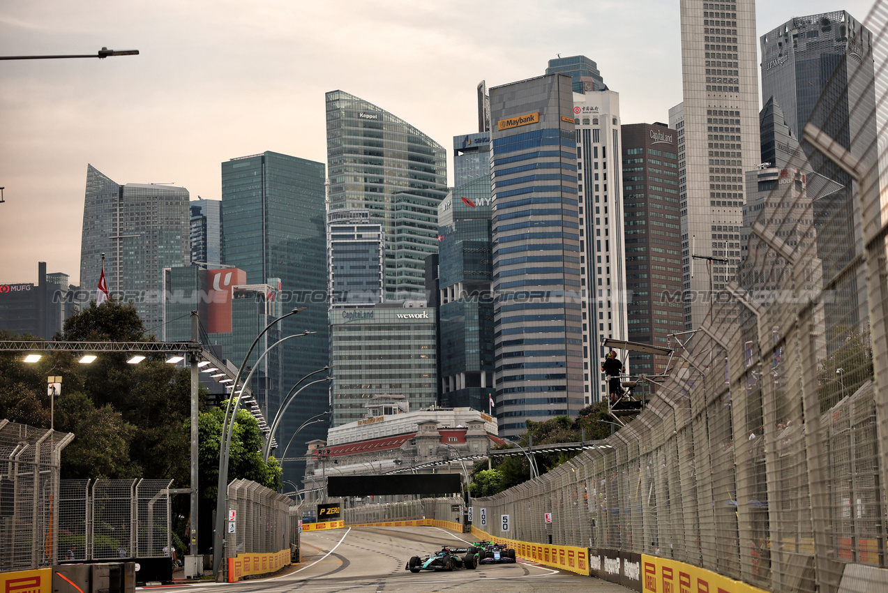 GP SINGAPORE, George Russell (GBR) Mercedes AMG F1 W15.

20.09.2024. Formula 1 World Championship, Rd 18, Singapore Grand Prix, Marina Bay Street Circuit, Singapore, Practice Day.

 - www.xpbimages.com, EMail: requests@xpbimages.com © Copyright: Coates / XPB Images