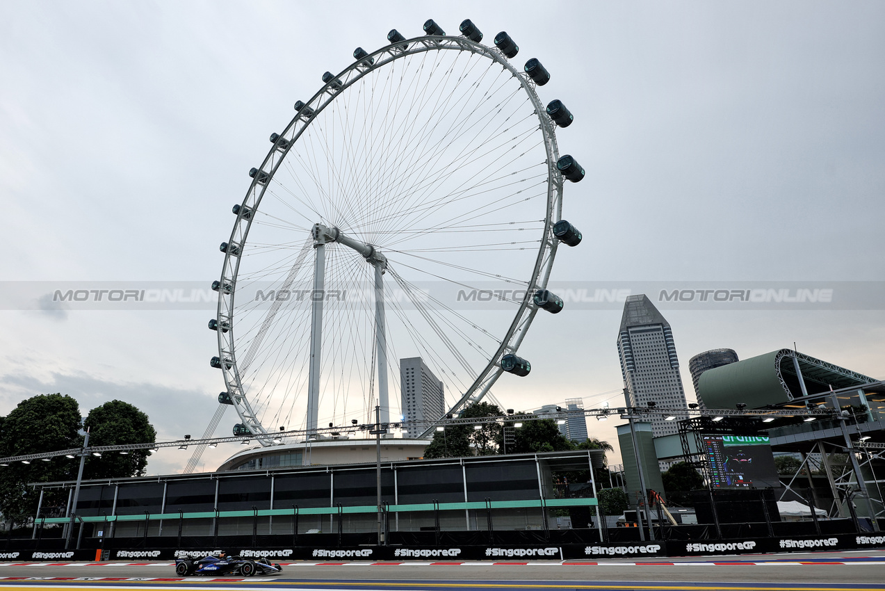 GP SINGAPORE, Alexander Albon (THA) Williams Racing FW46.

20.09.2024. Formula 1 World Championship, Rd 18, Singapore Grand Prix, Marina Bay Street Circuit, Singapore, Practice Day.

- www.xpbimages.com, EMail: requests@xpbimages.com © Copyright: Moy / XPB Images