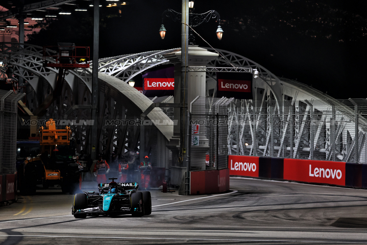 GP SINGAPORE, George Russell (GBR) Mercedes AMG F1 W15.

20.09.2024. Formula 1 World Championship, Rd 18, Singapore Grand Prix, Marina Bay Street Circuit, Singapore, Practice Day.

 - www.xpbimages.com, EMail: requests@xpbimages.com © Copyright: Coates / XPB Images