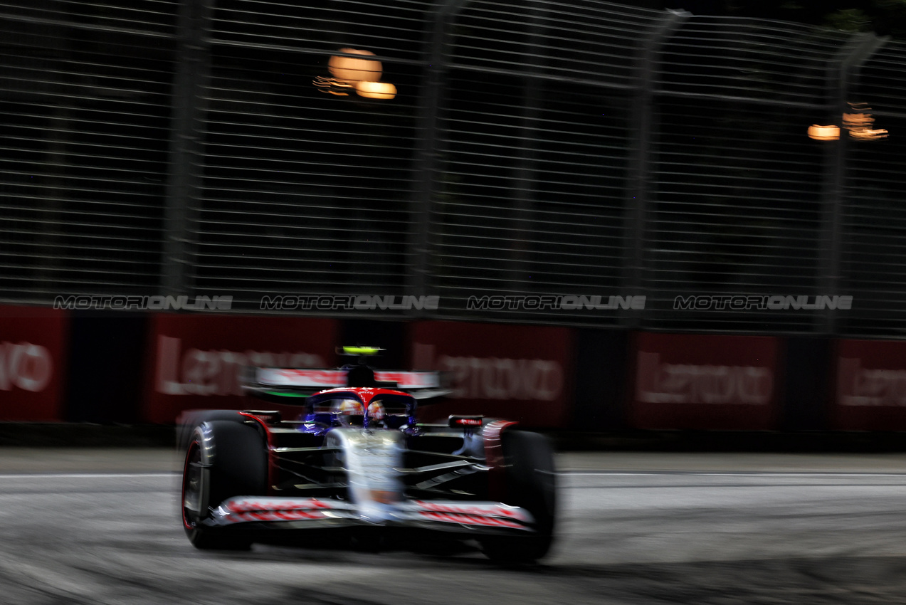 GP SINGAPORE, Yuki Tsunoda (JPN) RB VCARB 01.

20.09.2024. Formula 1 World Championship, Rd 18, Singapore Grand Prix, Marina Bay Street Circuit, Singapore, Practice Day.

 - www.xpbimages.com, EMail: requests@xpbimages.com © Copyright: Coates / XPB Images