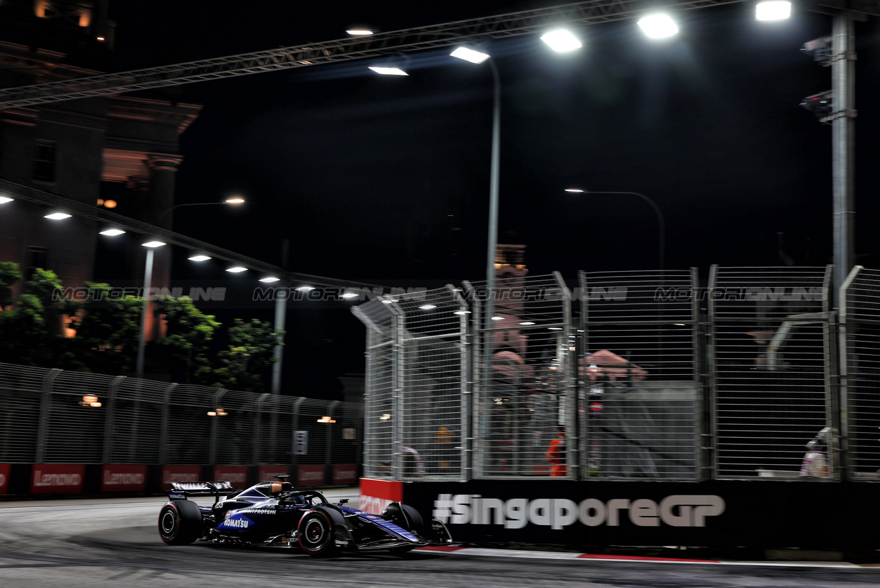 GP SINGAPORE, Alexander Albon (THA) Williams Racing FW46.

20.09.2024. Formula 1 World Championship, Rd 18, Singapore Grand Prix, Marina Bay Street Circuit, Singapore, Practice Day.

 - www.xpbimages.com, EMail: requests@xpbimages.com © Copyright: Coates / XPB Images