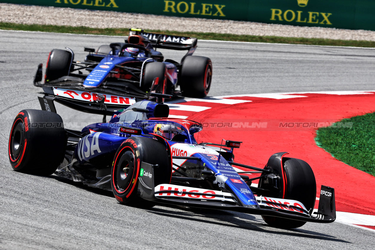 GP SPAGNA, Daniel Ricciardo (AUS) RB VCARB 01.

23.06.2024. Formula 1 World Championship, Rd 10, Spanish Grand Prix, Barcelona, Spain, Gara Day.

- www.xpbimages.com, EMail: requests@xpbimages.com © Copyright: Charniaux / XPB Images