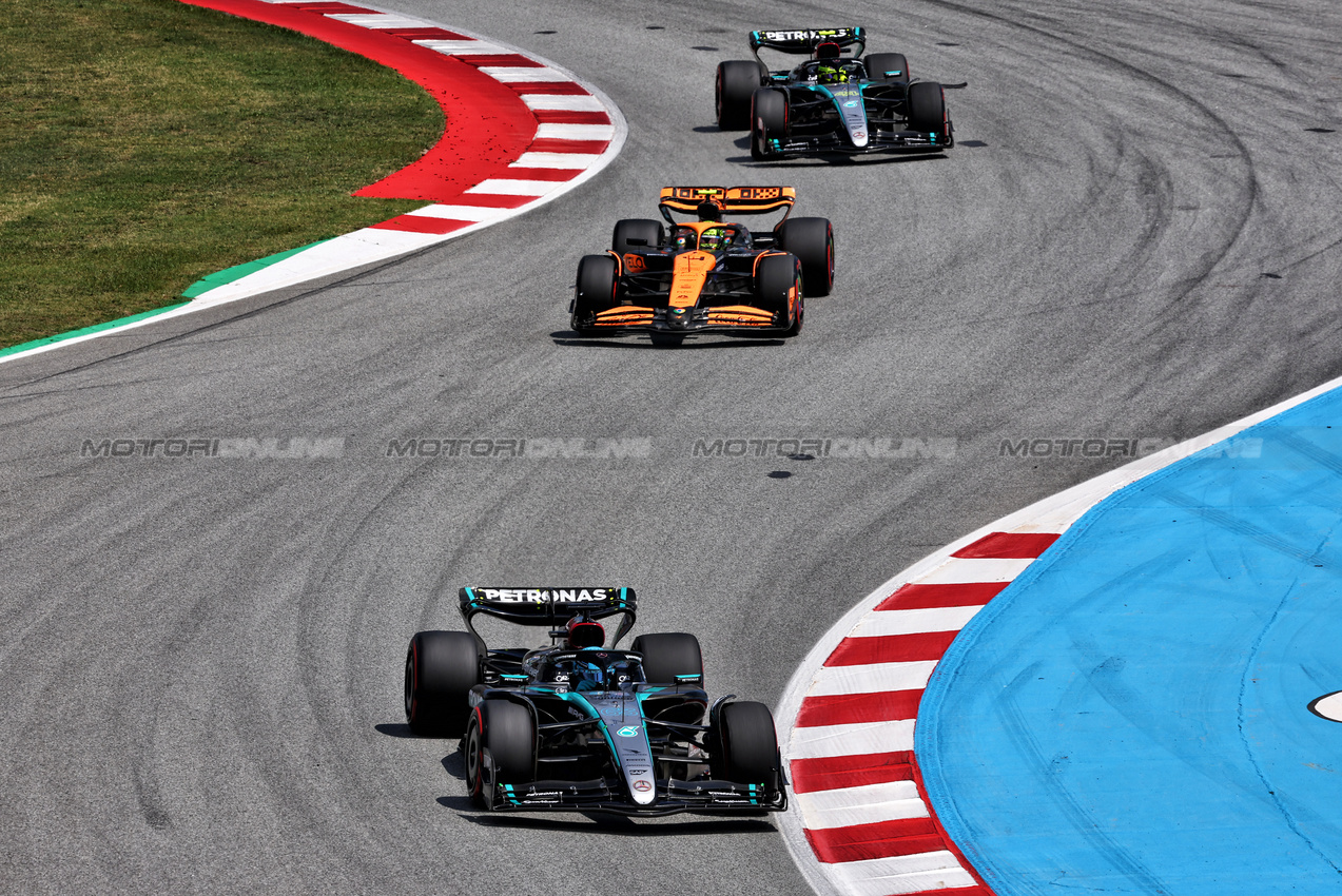 GP SPAGNA, George Russell (GBR) Mercedes AMG F1 W15.

23.06.2024. Formula 1 World Championship, Rd 10, Spanish Grand Prix, Barcelona, Spain, Gara Day.

- www.xpbimages.com, EMail: requests@xpbimages.com © Copyright: Charniaux / XPB Images