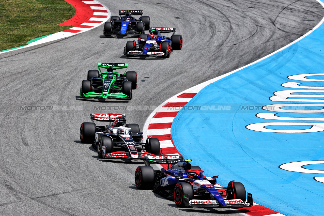 GP SPAGNA, Yuki Tsunoda (JPN) RB VCARB 01.



23.06.2024. Formula 1 World Championship, Rd 10, Spanish Grand Prix, Barcelona, Spain, Gara Day.

- www.xpbimages.com, EMail: requests@xpbimages.com © Copyright: Charniaux / XPB Images