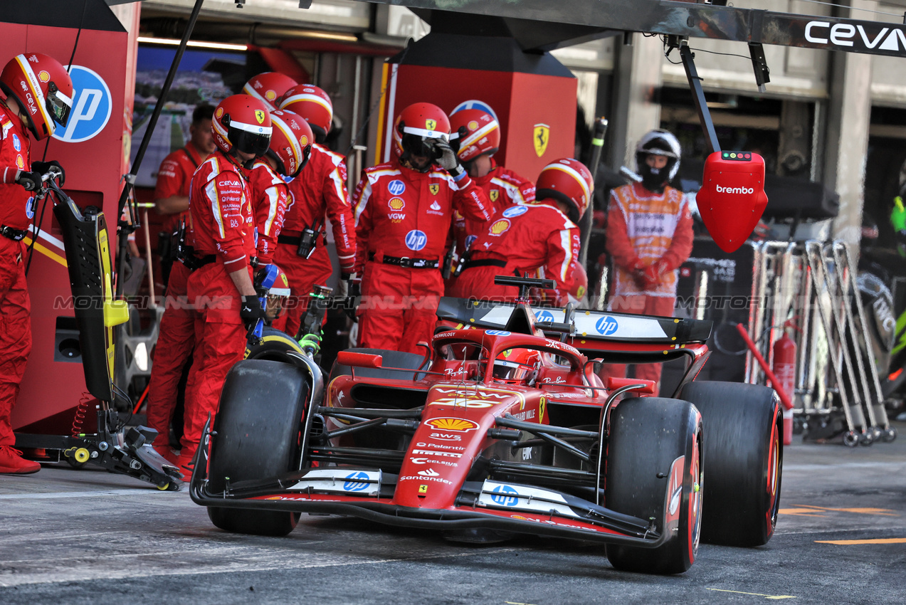 GP SPAGNA, Charles Leclerc (MON) Ferrari SF-24 makes a pit stop.

23.06.2024. Formula 1 World Championship, Rd 10, Spanish Grand Prix, Barcelona, Spain, Gara Day.

- www.xpbimages.com, EMail: requests@xpbimages.com © Copyright: Batchelor / XPB Images