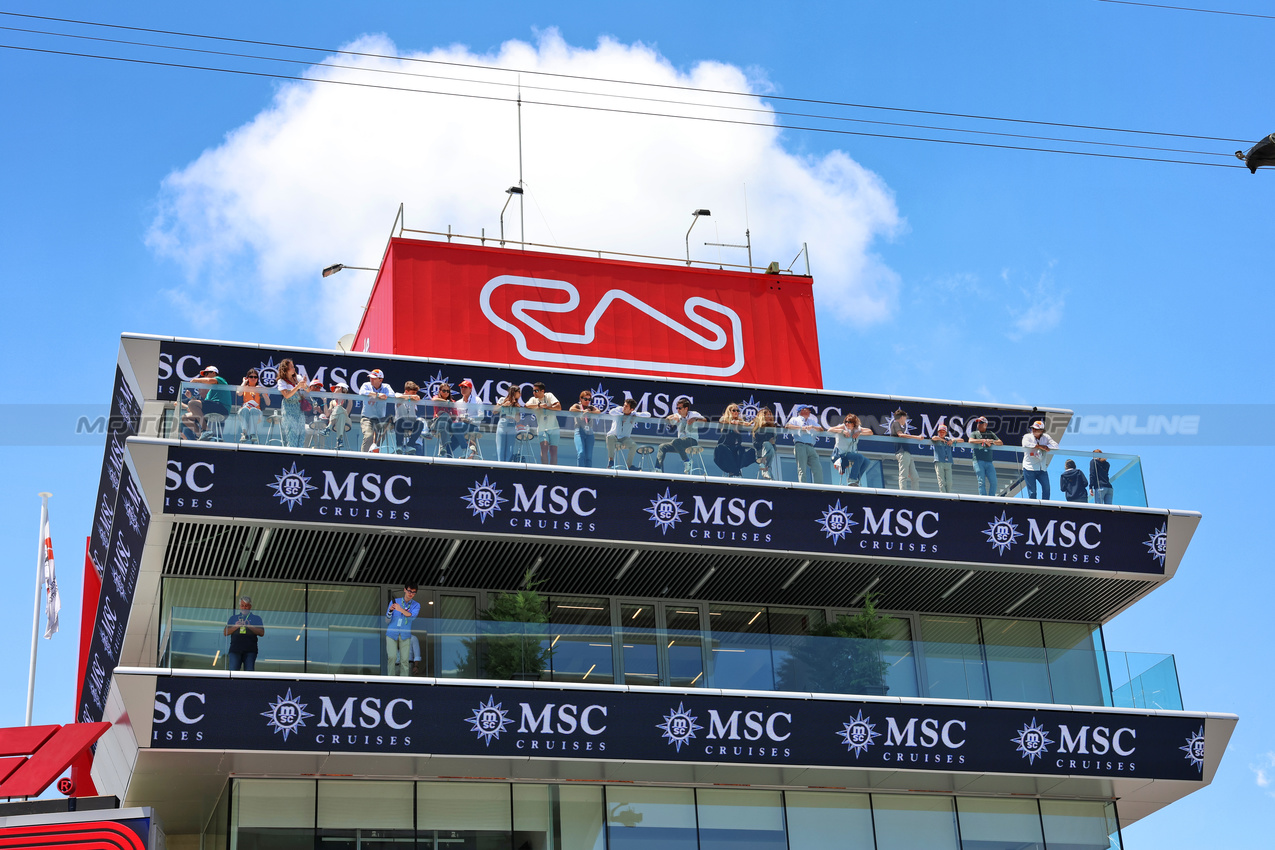 GP SPAGNA, Circuit Atmosfera - paddock building.

23.06.2024. Formula 1 World Championship, Rd 10, Spanish Grand Prix, Barcelona, Spain, Gara Day.

- www.xpbimages.com, EMail: requests@xpbimages.com © Copyright: Rew / XPB Images