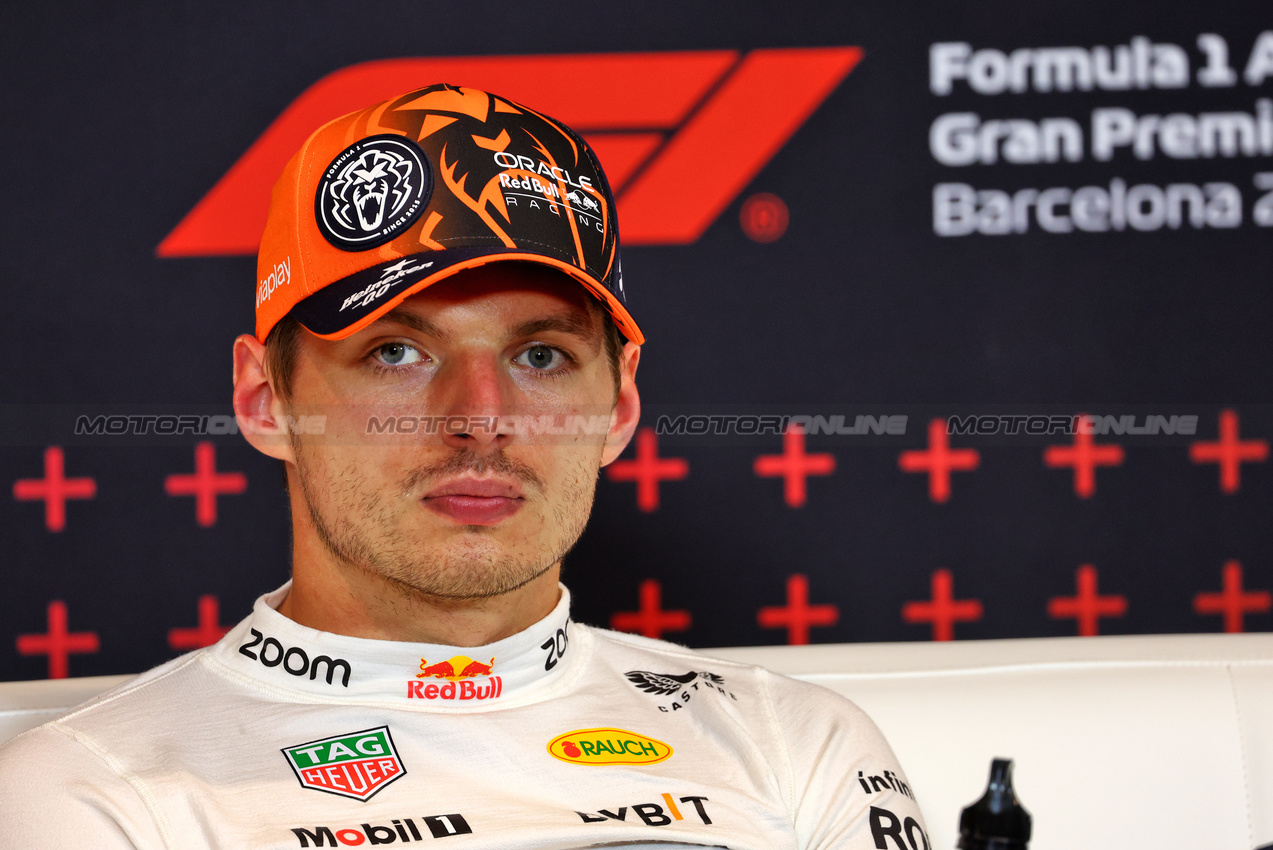 GP SPAGNA, Max Verstappen (NLD) Red Bull Racing in the post race FIA Press Conference.

23.06.2024. Formula 1 World Championship, Rd 10, Spanish Grand Prix, Barcelona, Spain, Gara Day.

- www.xpbimages.com, EMail: requests@xpbimages.com © Copyright: Batchelor / XPB Images