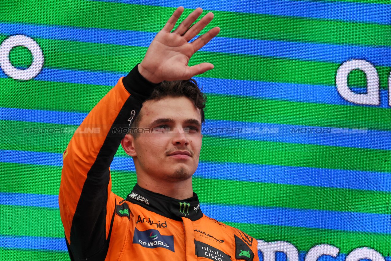 GP SPAGNA, Lando Norris (GBR) McLaren celebrates his second position on the podium.

23.06.2024. Formula 1 World Championship, Rd 10, Spanish Grand Prix, Barcelona, Spain, Gara Day.

- www.xpbimages.com, EMail: requests@xpbimages.com © Copyright: Rew / XPB Images